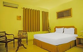 Collection O 92690 Hotel Limas